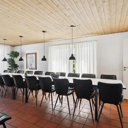Semesterbostad 11 Bedroom Stunning In Vinderup